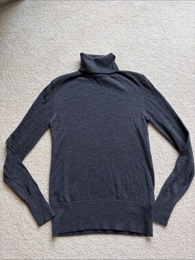 Celtic & Co. 100% Marino Wool Made in UK dark grey turtleneck sweater